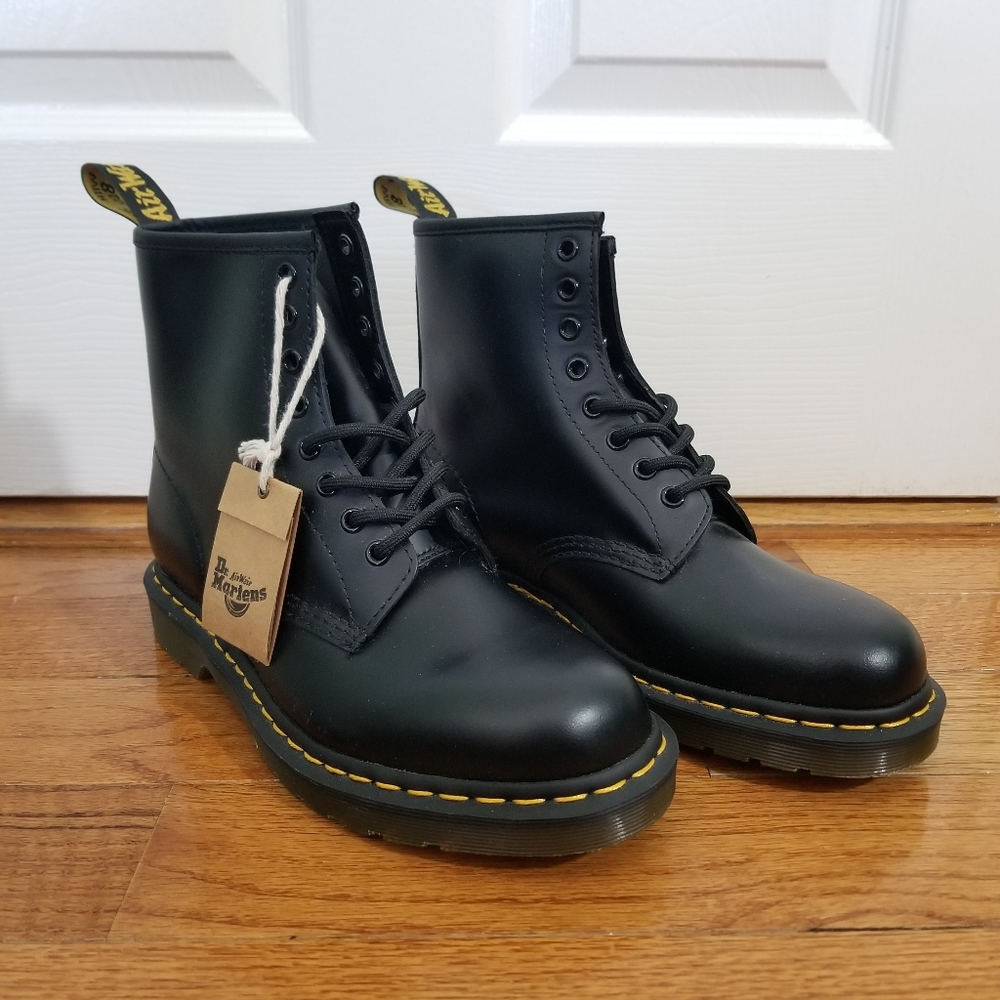 Dr. Martens 1460 Pascal Lace Up Boots Black Unisex Mens 8 Womens Size 9
